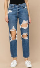 Load image into Gallery viewer, Bailey High Rise Boyfriend Hidden Jeans
