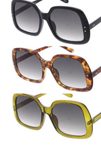 Vintage Inspired Frame Sunglasses