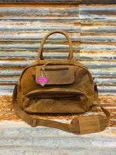 Load image into Gallery viewer, Park Hill Buffalo Finish Travel Bag
